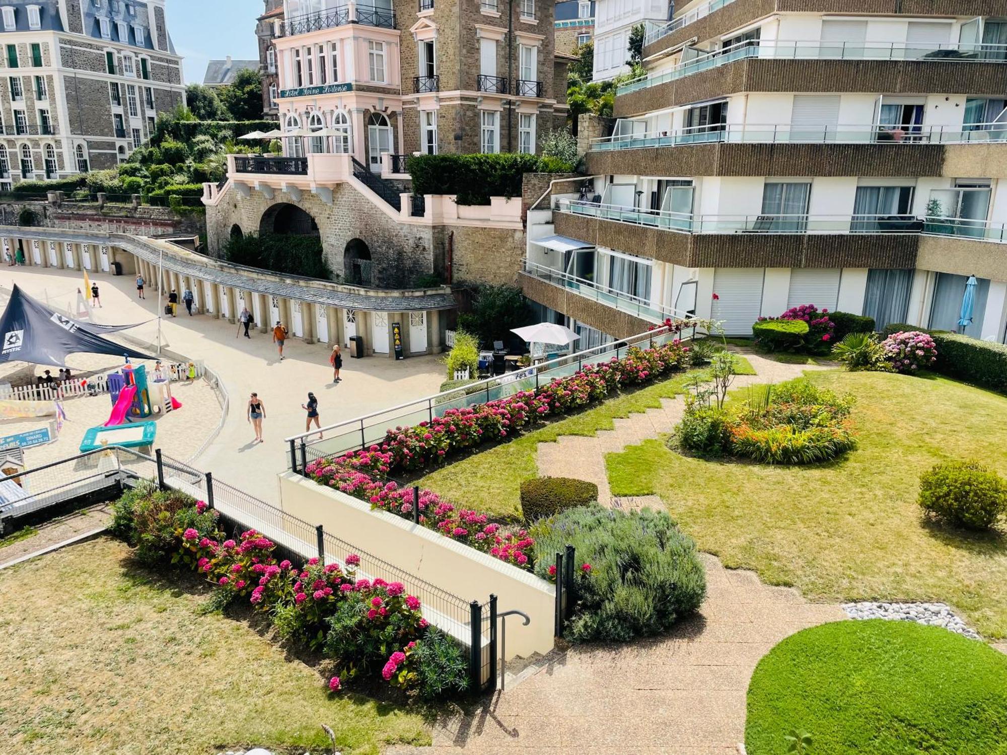 Residence Le Crystal Dinard Plage エクステリア 写真